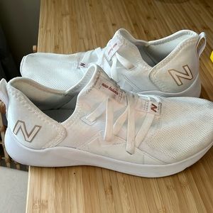 White New Balance Tennis Shoes